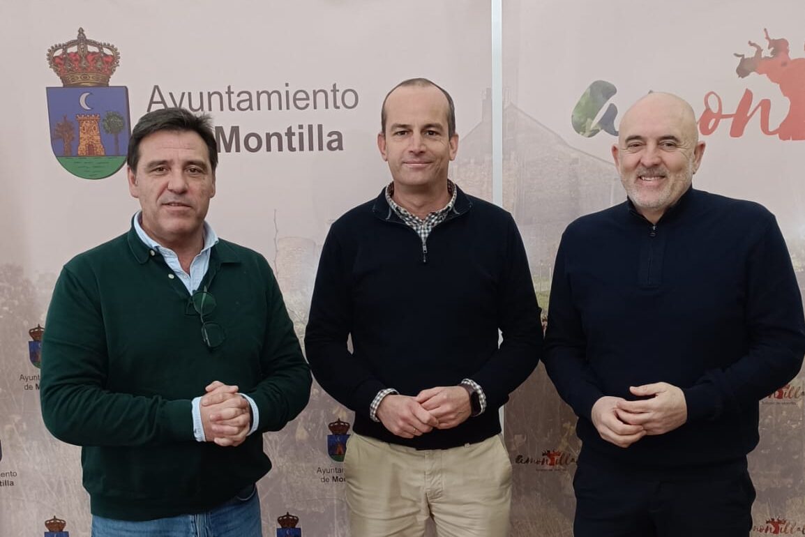 El Ayuntamiento de Montilla refuerza la colaboración con ADEMO y Comercio Córdoba para impulsar la actividad local