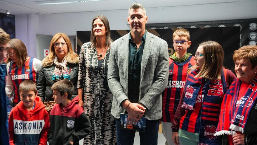 Luis Scola, agredido por la espalda tras un tenso Trapani–Varese en la Serie A italiana