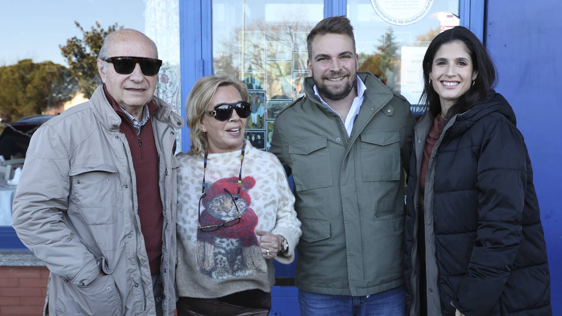 Carmen Borrego y su hijo celebran el Día de Reyes y con sus parejas
