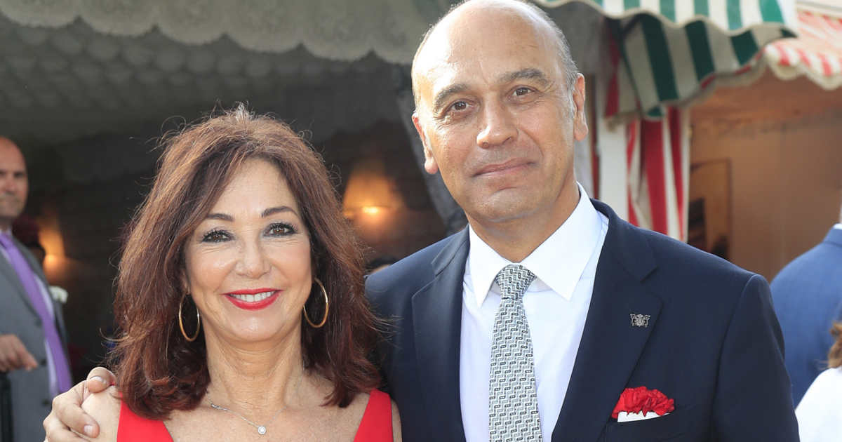 30, y luego me acuesto pronto, a las diez"