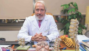 El doctor Francisco Villarejo, jefe de Servicio de Neurocirugía del Hospital la Luz  - Hospital La Luz