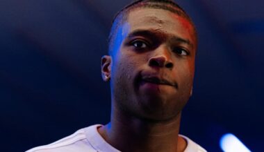 Enzo Molebe se pone a tiro del Sevilla tras no dar el salto esperado