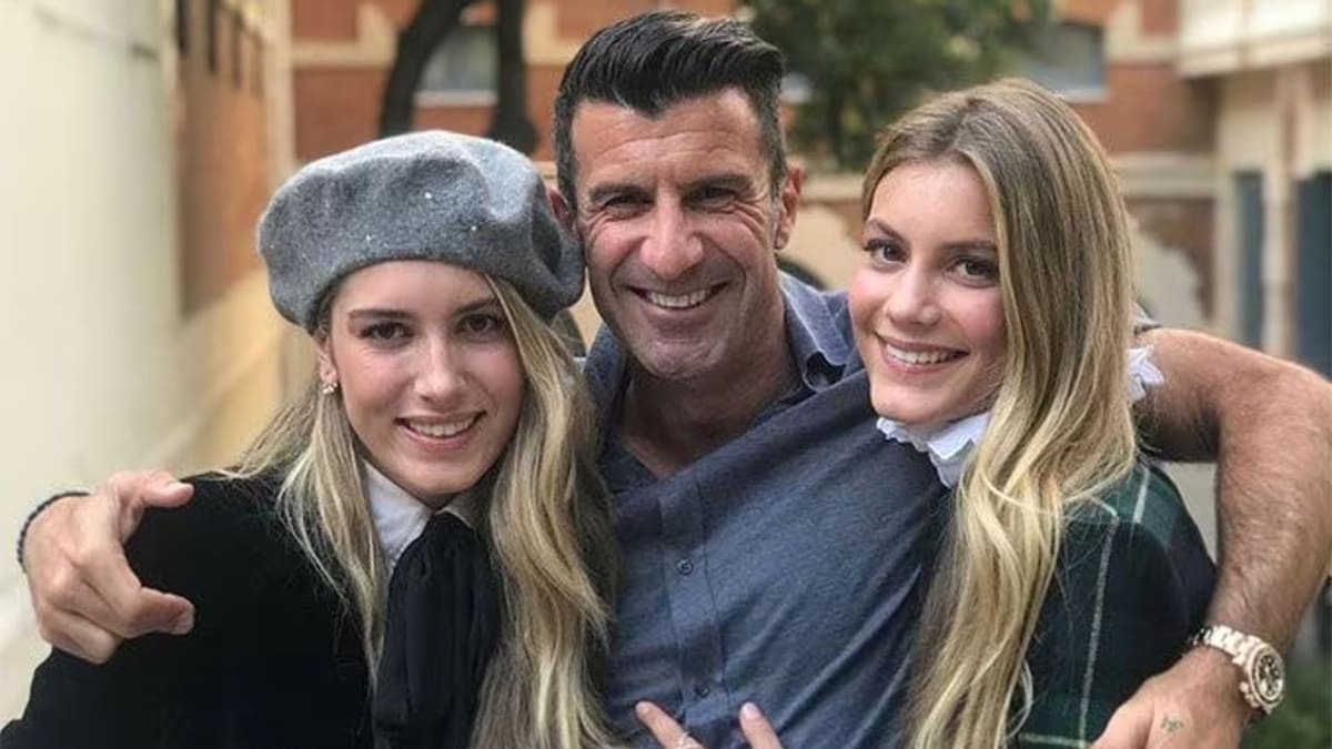 Daniela y Martina Figo conquistan Japón con looks de invierno y un abrigo calefactable que parece del futuro