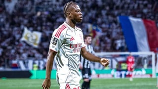 El Betis, escaparate para Enzo Molebe, delantero pretendido por el Sevilla