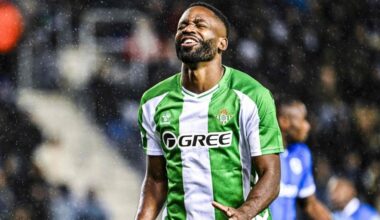 Bakambu no podrá jugar por sanción ante el PAOK de Salónica