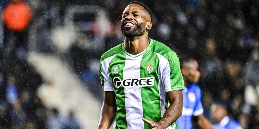 Bakambu no podrá jugar por sanción ante el PAOK de Salónica