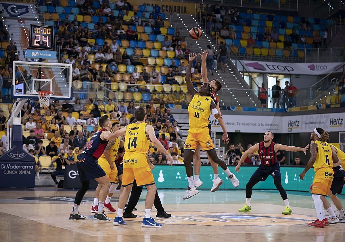 El Baskonia evita jugar en enero el partido aplazado en Gran Canaria