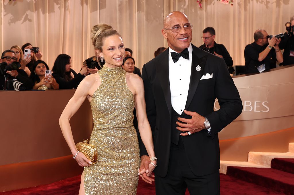 Lauren Hashian y Dwayne Johnson