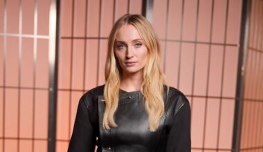 Sophie Turner impresiona como Lara Croft en la primera imagen del 'reboot' de 'Tomb Raider'