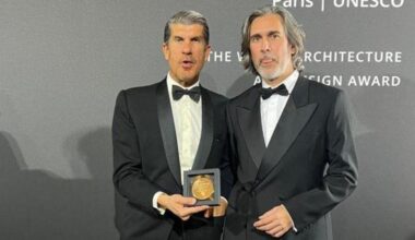 Los arquitectos, con el premio.