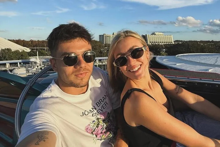 Lucas Blondel y Morena Beltrán, muy enamorados