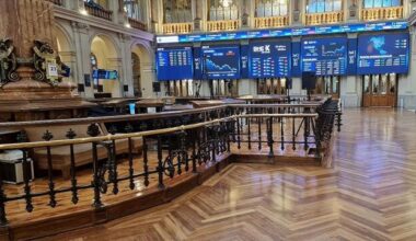 El Ibex 35 hace su primer alto en el camino en 2026 con Indra como estrella y Puig como estrellado