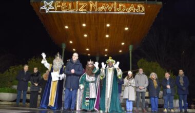 Puertollano desafía al frío invernal y llena las calles para recibir a los mágicos Reyes de Oriente