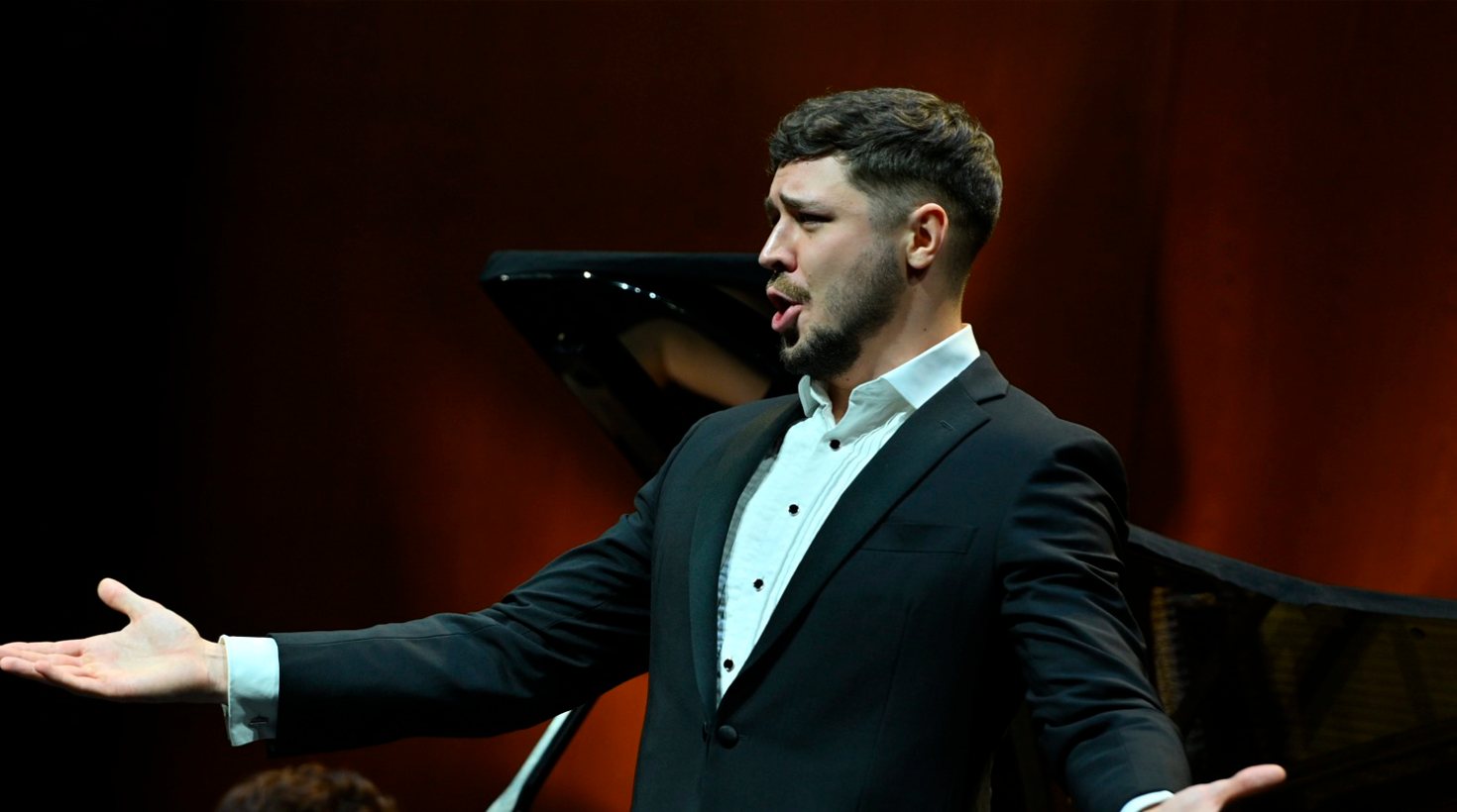 El ucraniano Buialskyi, ganador de la 63ª edición del Tenor Viñas, y la catalana Elionor Martínez gana el Premio de Oratorio-Lied.