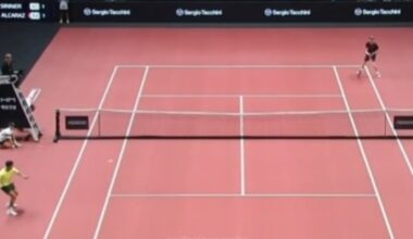 el increíble punto de Alcaraz y Sinner en su exhibición en Seúl