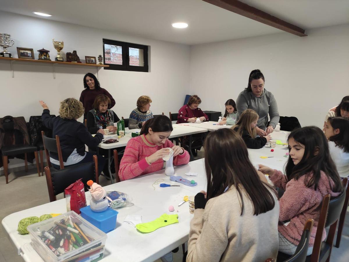 Uno de los talleres de Navidad, en la localidad de La Ferrera.