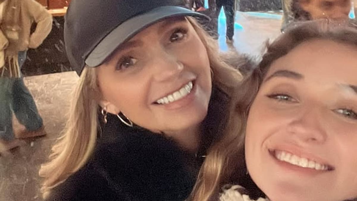 Angélica Rivera disfruta en familia de unas divertidas vacaciones en Japón