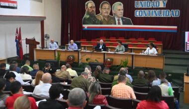 Al Partido nada le es ajeno (+Audio)