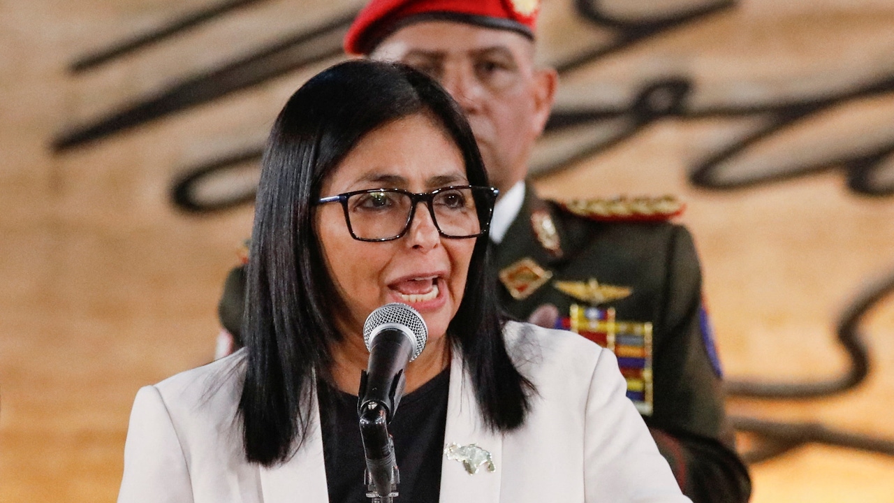 Delcy Rodríguez asegura que no hay "incertidumbre" en Venezuela y que siguen "en lucha" para que Maduro regrese