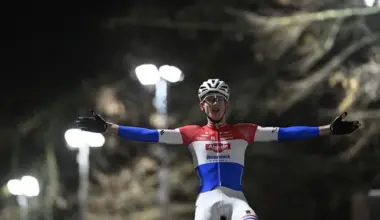 Ciclocross de nivel entre Del Grosso y Nys en Diegem