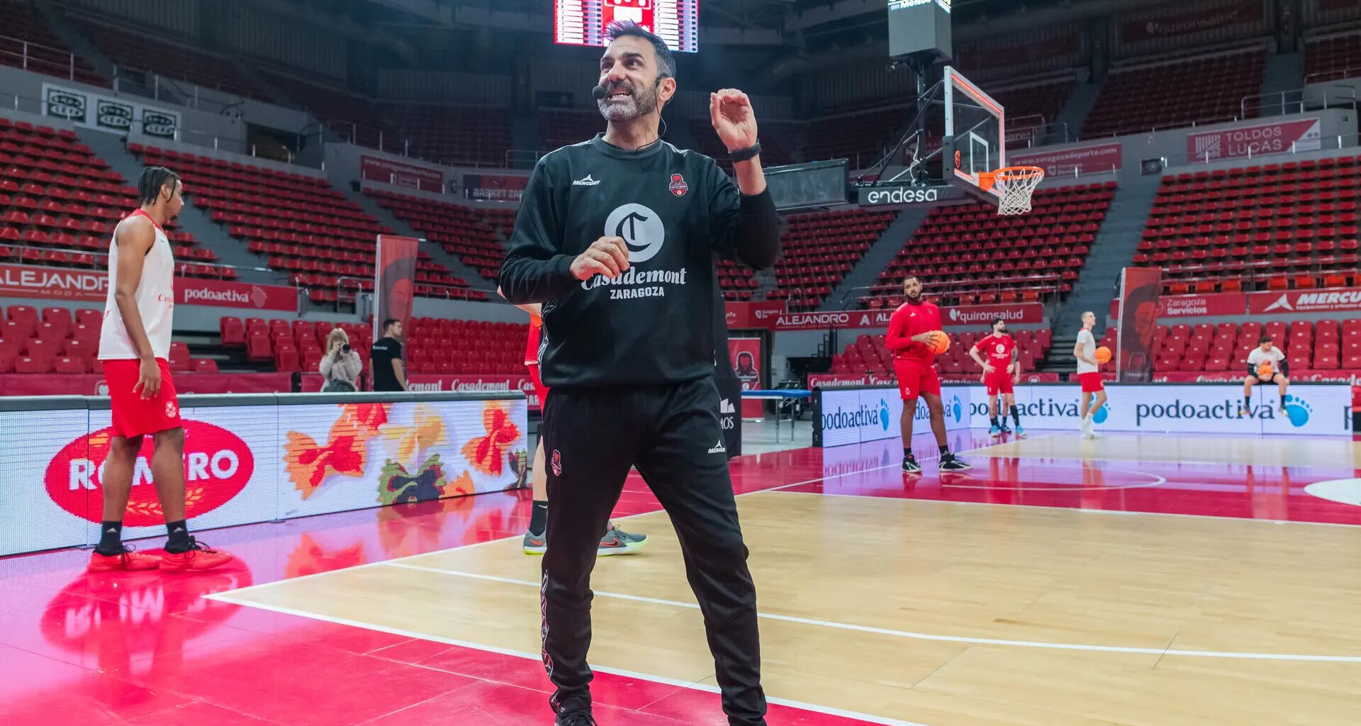 El Casademont Zaragoza mide su crisis en el Palau Blaugrana