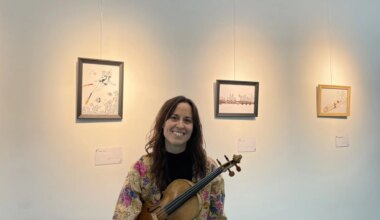 Ana Simón explora el vínculo vital entre el músico y su instrumento en Minimúsicos