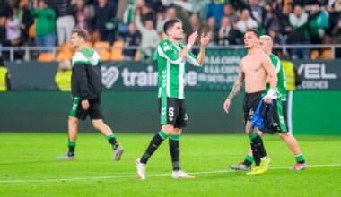 Bartra asegura que el vestuario del Betis ha captado el mensaje crítico de la afición: "El equipo necesitaba esa exigencia y esa ambición"