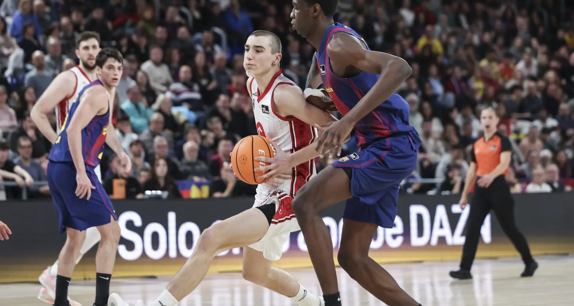 doblete en Barcelona y valiente debut con el Casademont de la Liga Endesa