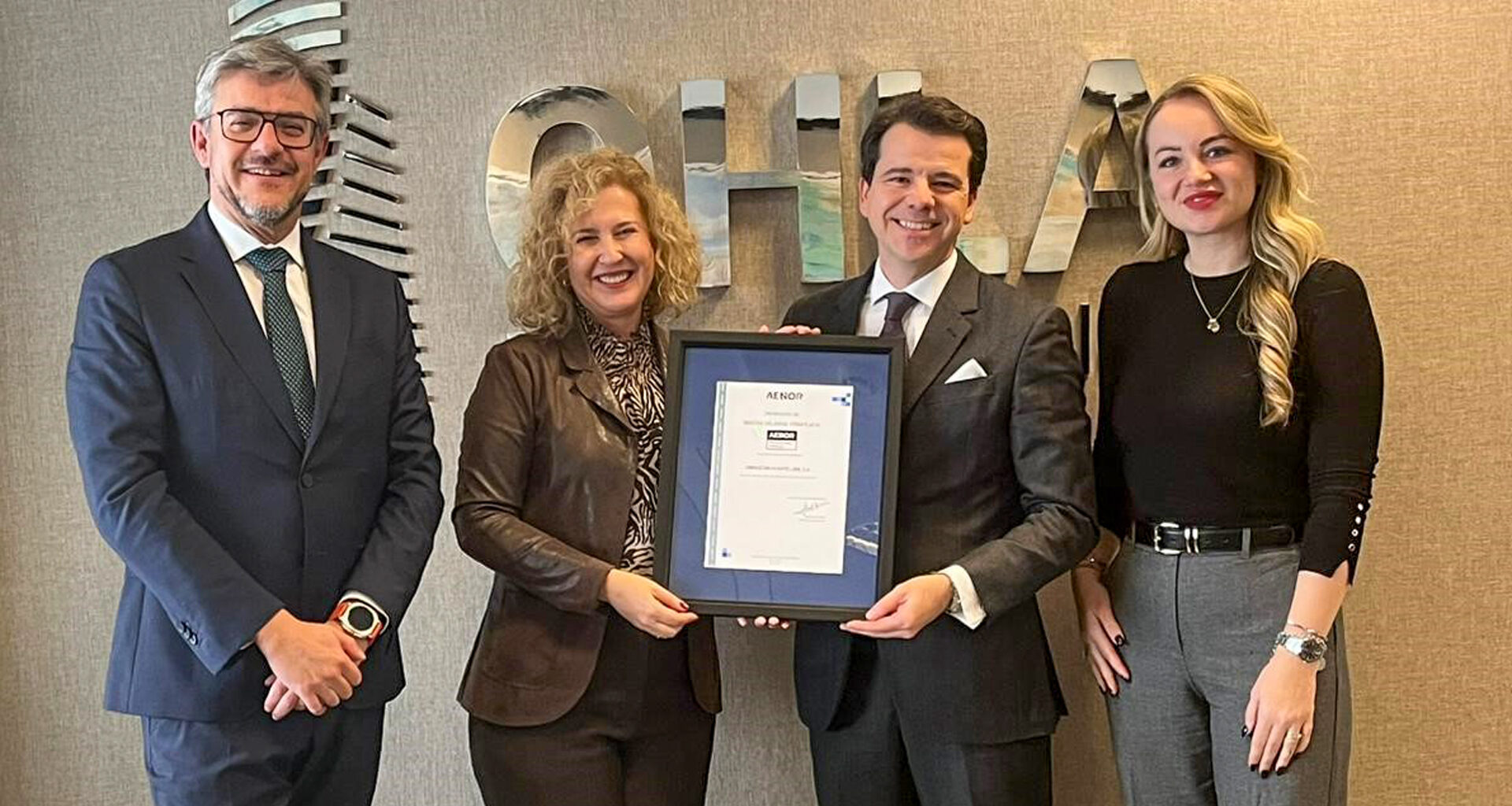 OHLA se convierte en la primera empresa del sector de la construcción en España en obtener la ‘Declaración de Brecha Salarial Verificada’ con AENOR - OHLA