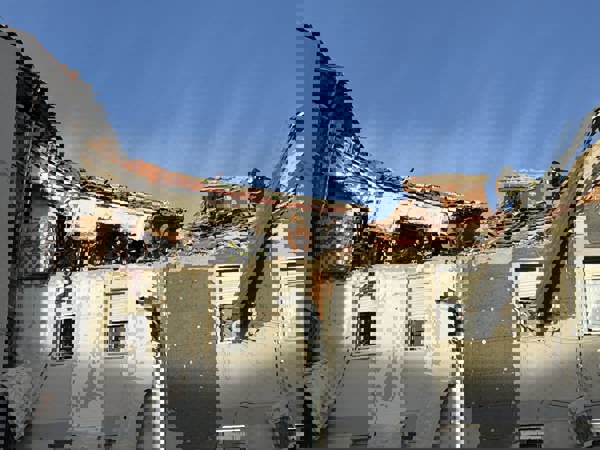 Una mujer muere y nueve personas resultan heridas en una explosión de gas en Carabanchel (Madrid)