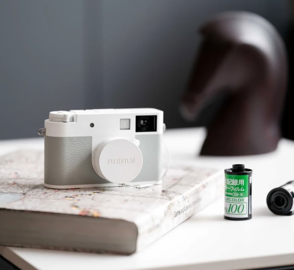 Fujifilm-X-Hal-White-5
