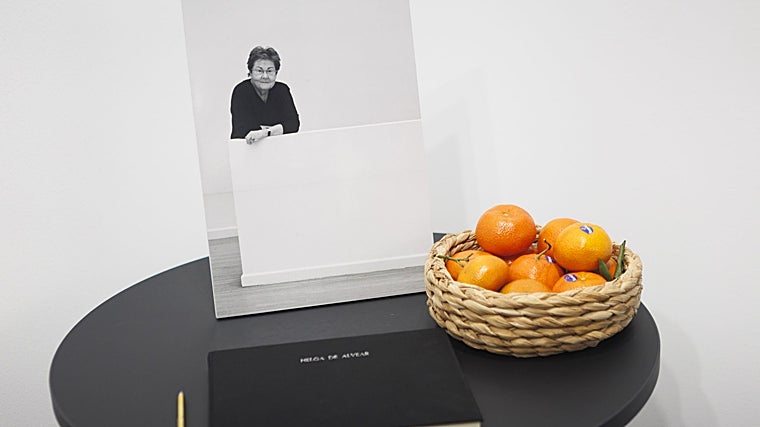 Libro de condolencias en el estand de la firna en ARCO'25