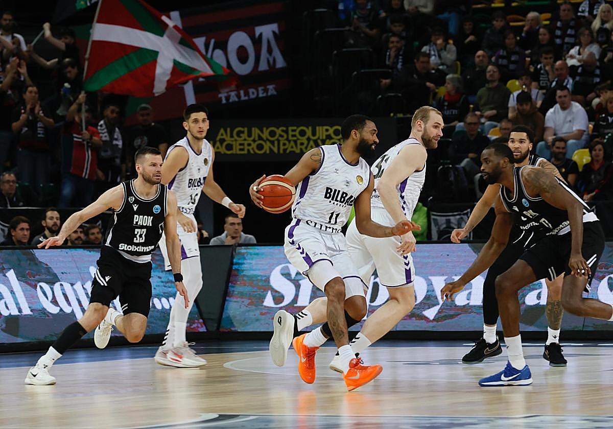 Font lidera la cómoda victoria del Surne Bilbao sobre el PAOK (95-73)