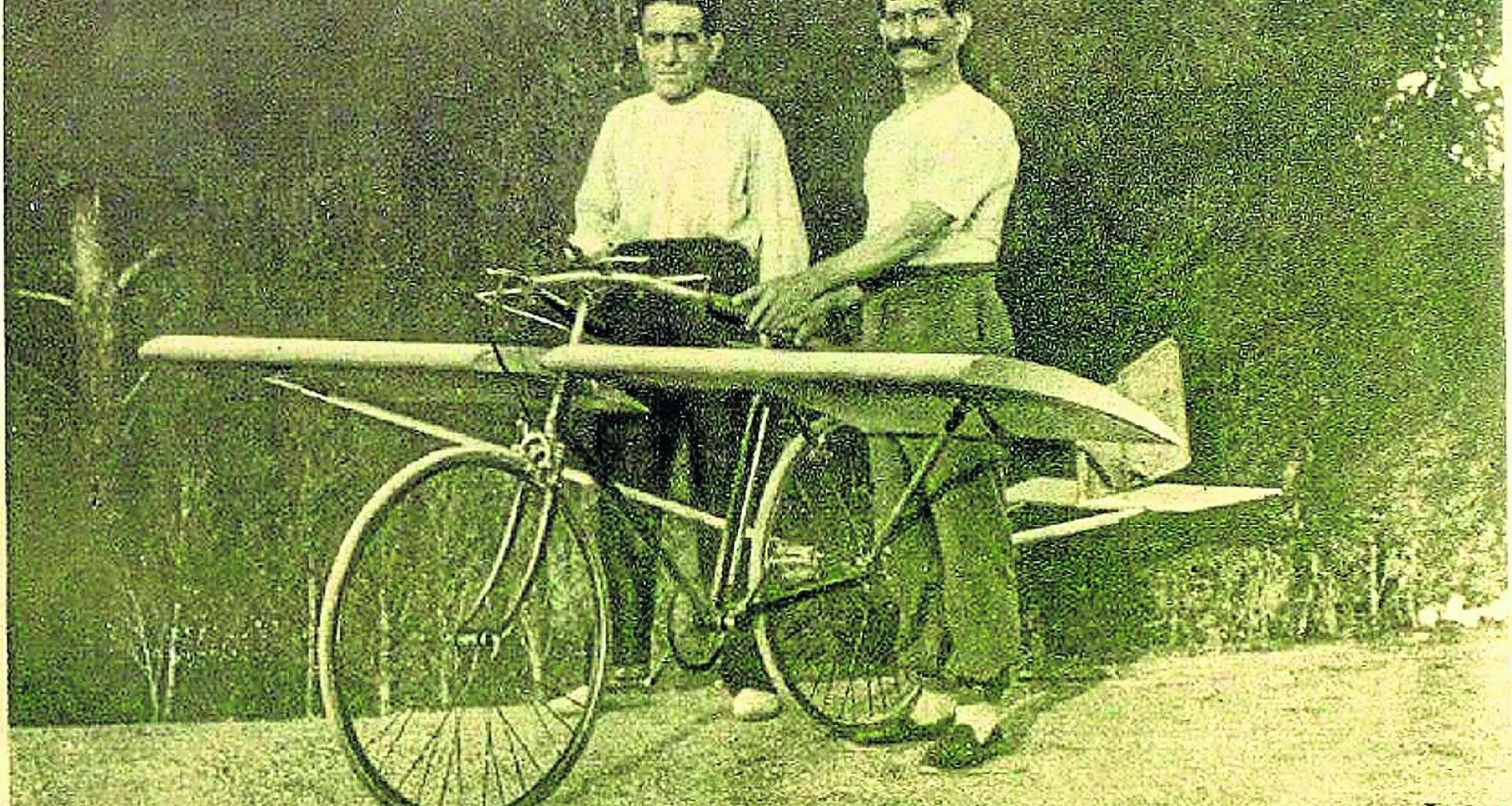 Velocípedos, velódromos, aviocecleras y otros secretos de la bicicleta en Zaragoza