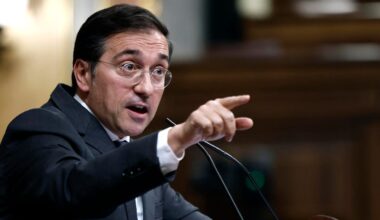 España pide a Delcy Rodríguez la liberación de los "presos políticos" españoles