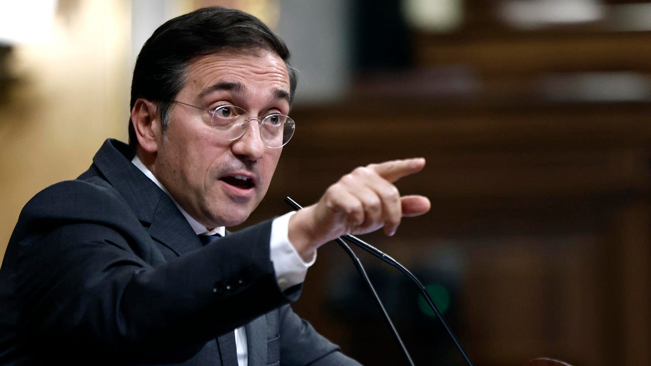 España pide a Delcy Rodríguez la liberación de los "presos políticos" españoles