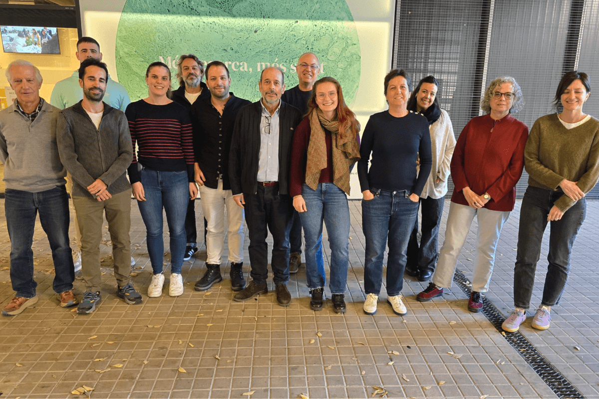 Descubren cómo Mycoplasma pneumoniae captura lípidos esenciales del huésped para sobrevivir