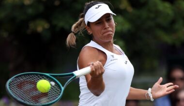 Jéssica Bouzas firma su primera victoria sobre una Top 5 mundial silenciando el tenis de Coco Gauff - La Voz de Galicia