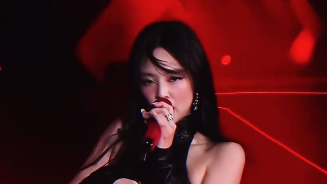 Jennie prendió fuego el escenario de los 40th Golden Disc Awards y se llevó el premio mayor