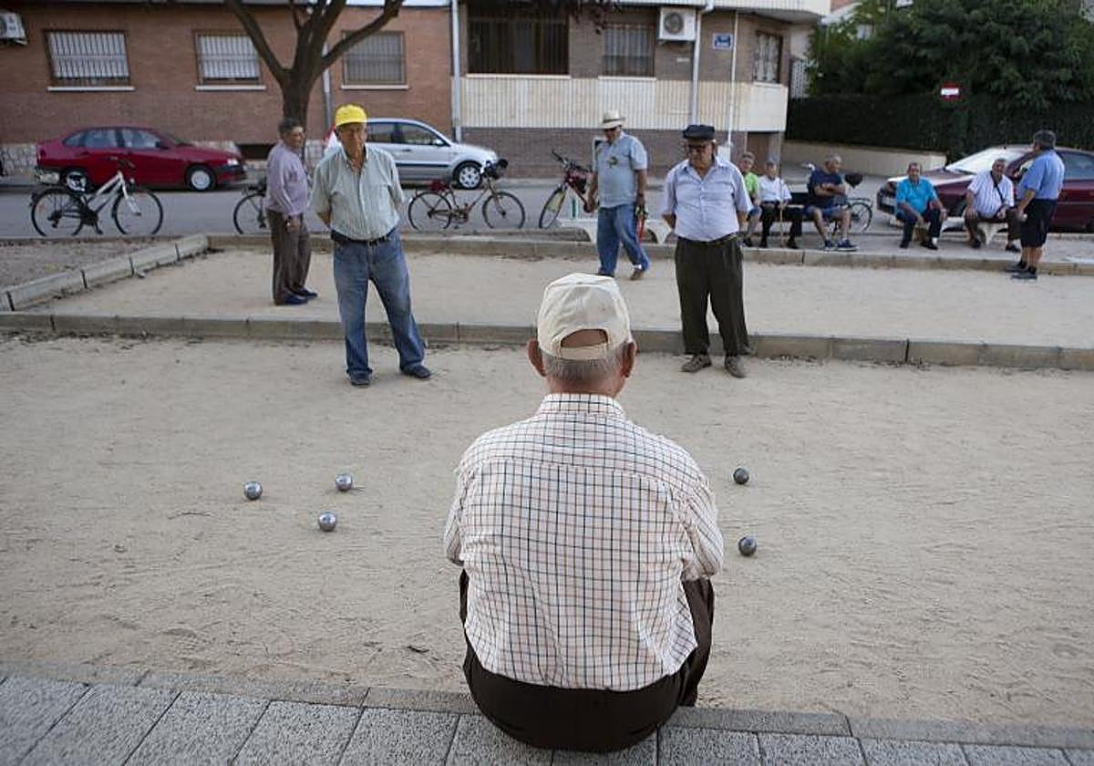 Estos son los jubilados con una pensión de 3.359 euros al mes tras la subida de 2026