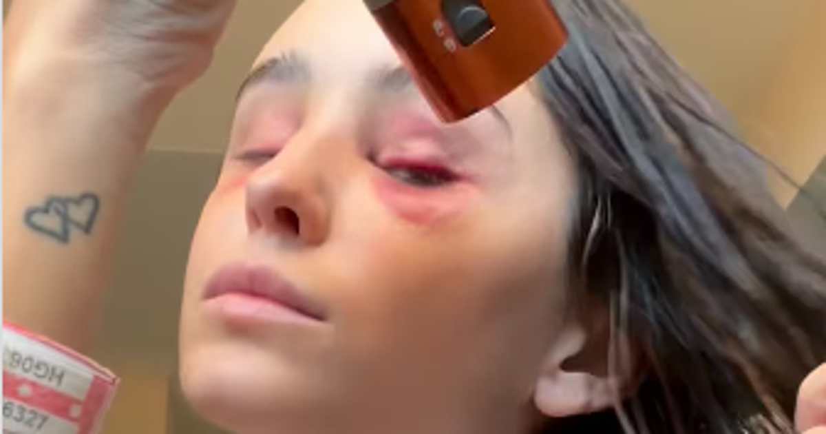 Marina Romero, nuera de Makoke, muestra una imagen desde el hospital en plena lucha contra la enfermedad