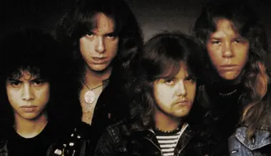 Cuando Metallica buscaba cantante y puso un anuncio en la Kerrang! británica: "Crudo, ruidoso y valiente”