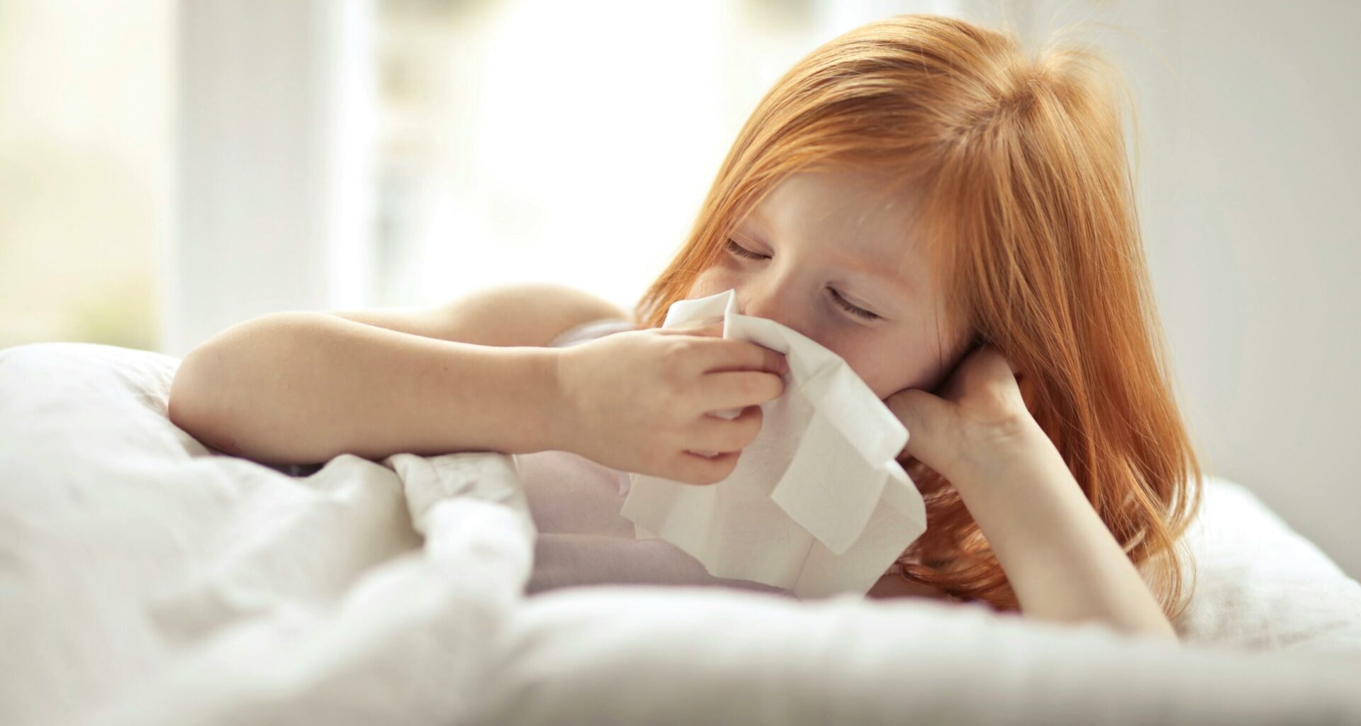 Las infecciones respiratorias infantiles cambian de patrón este invierno: menos bronquiolitis grave y predominio de la gripe