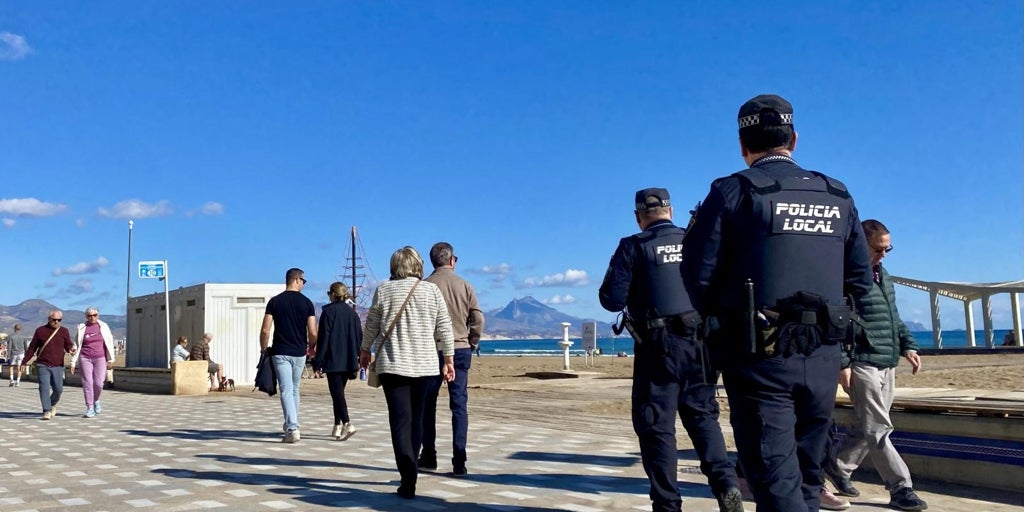 Muere un joven de 19 años atragantado con una mandarina mientras paseaba por la calle