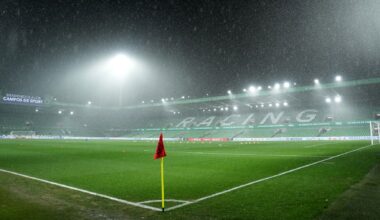 El Racing-Barcelona de Copa del Rey comenzó 15 minutos tarde por motivos de seguridad