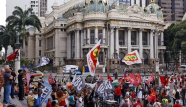 Protesta en Río evoca el 8 de enero y rechaza amnistía a golpistas
