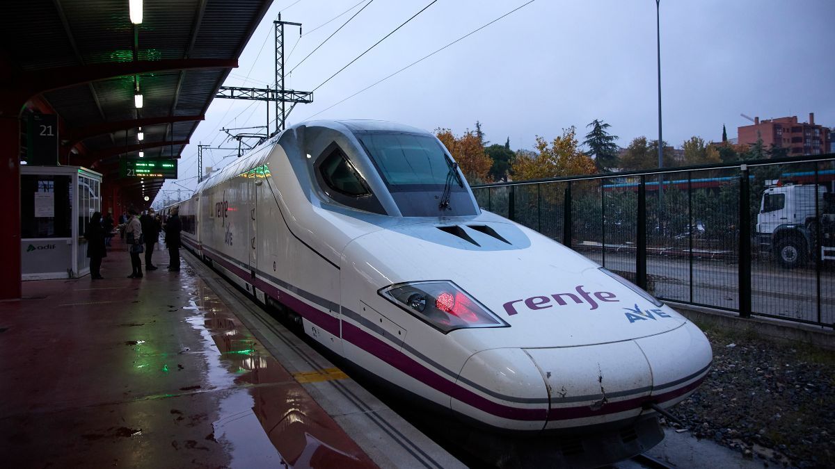 Un tren varado en Atocha genera retrasos de más de una hora en trenes de alta velocidad