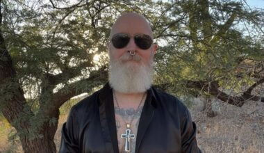 Rob Halford, el cantante de Judas Priest, celebró 40 años de sobriedad: “Salí de la oscuridad”