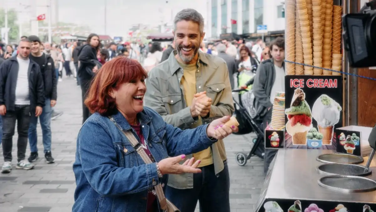 Roberto Leal y Mercedes Guillén