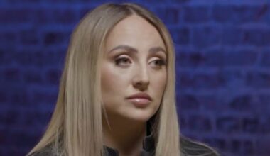 Rocío Flores describe su cara a cara con Rocío Carrasco "a una distancia muy corta"